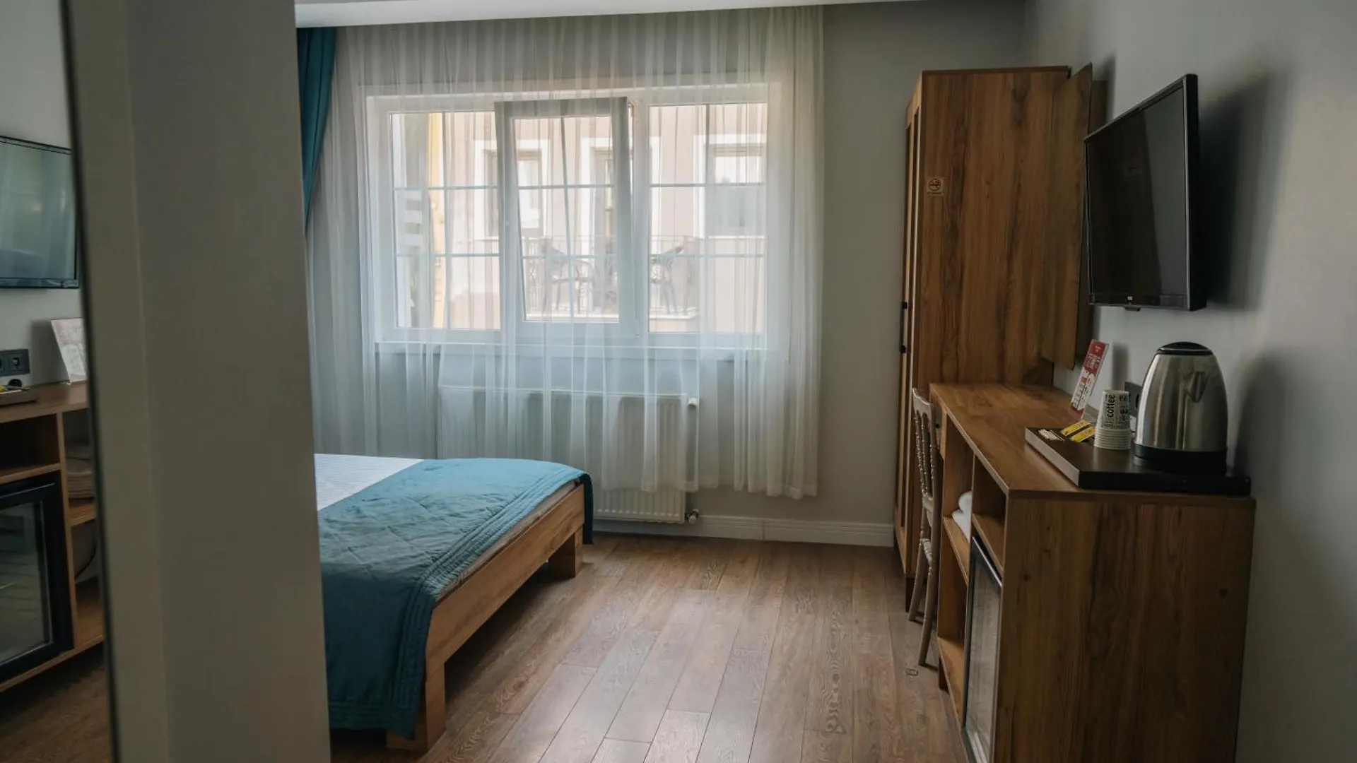 Taksim Santa Lucia Hotel İstanbul 0*,  Türkiye
